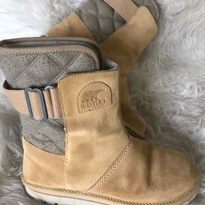 Sorel Campus Short Boots